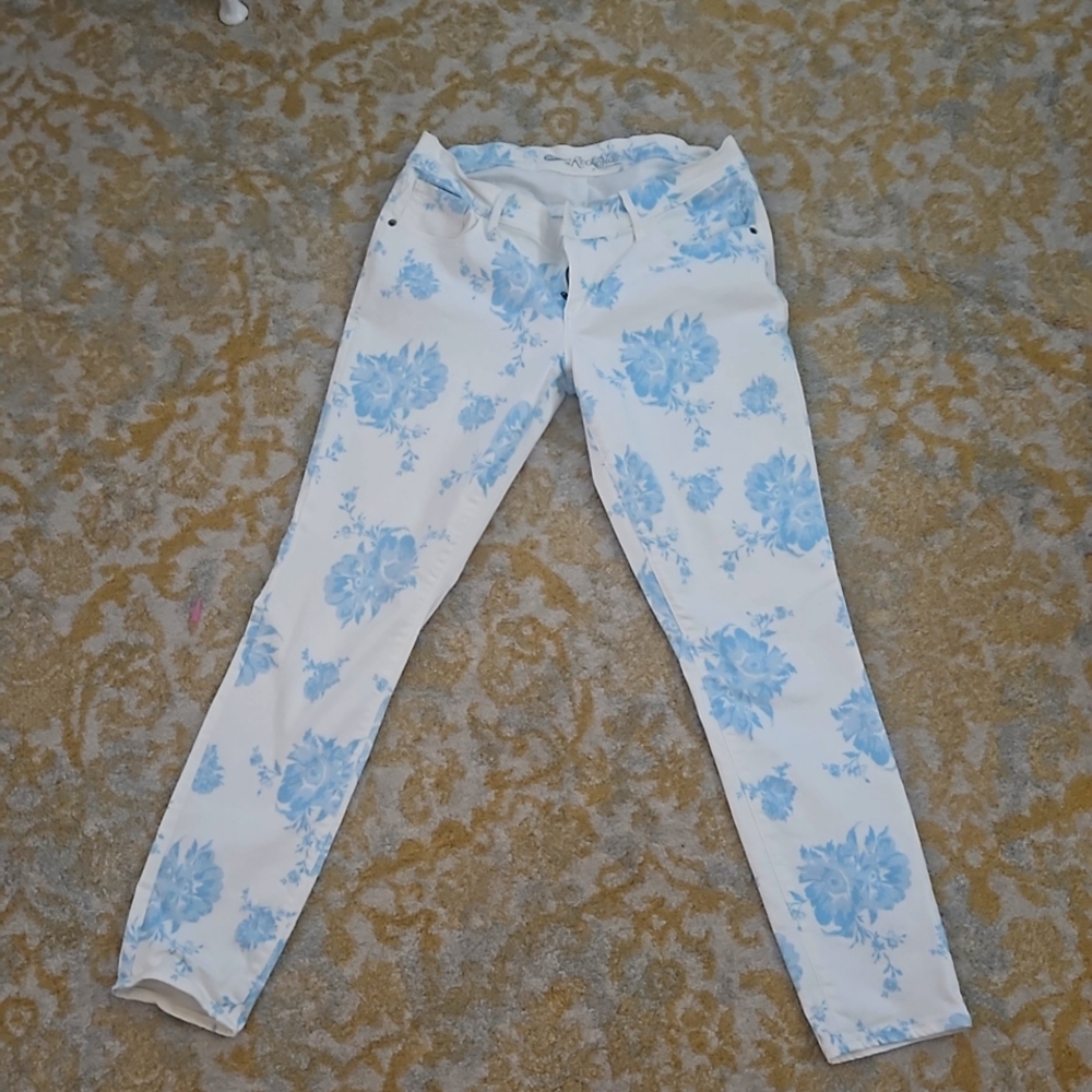 Old Navy Rock Star flowered white jeans . 12